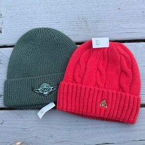Gap kids Red and Green Knit Beanie Set